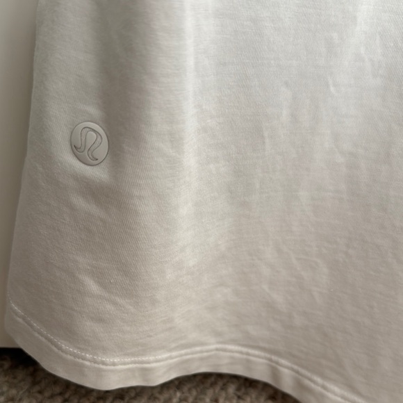 lululemon athletica White Short Sleeve Tee - Picture 3 of 3